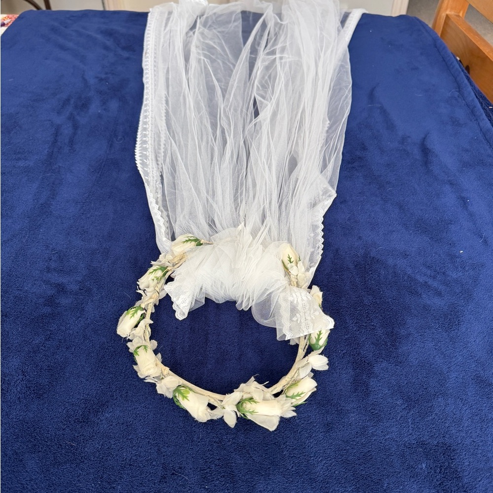 Vintage 1970s Floral Crown Wedding Veil with Lace Trim, 72” Long